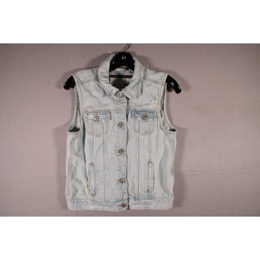 Abercrombie & Fitch Women’s Denim Vest Size M Light Wash Distressed 100% Cotton